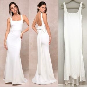 Size M - NWOT‎ Lulus Loving Fate White Bow Square Neck Backless Maxi Dress